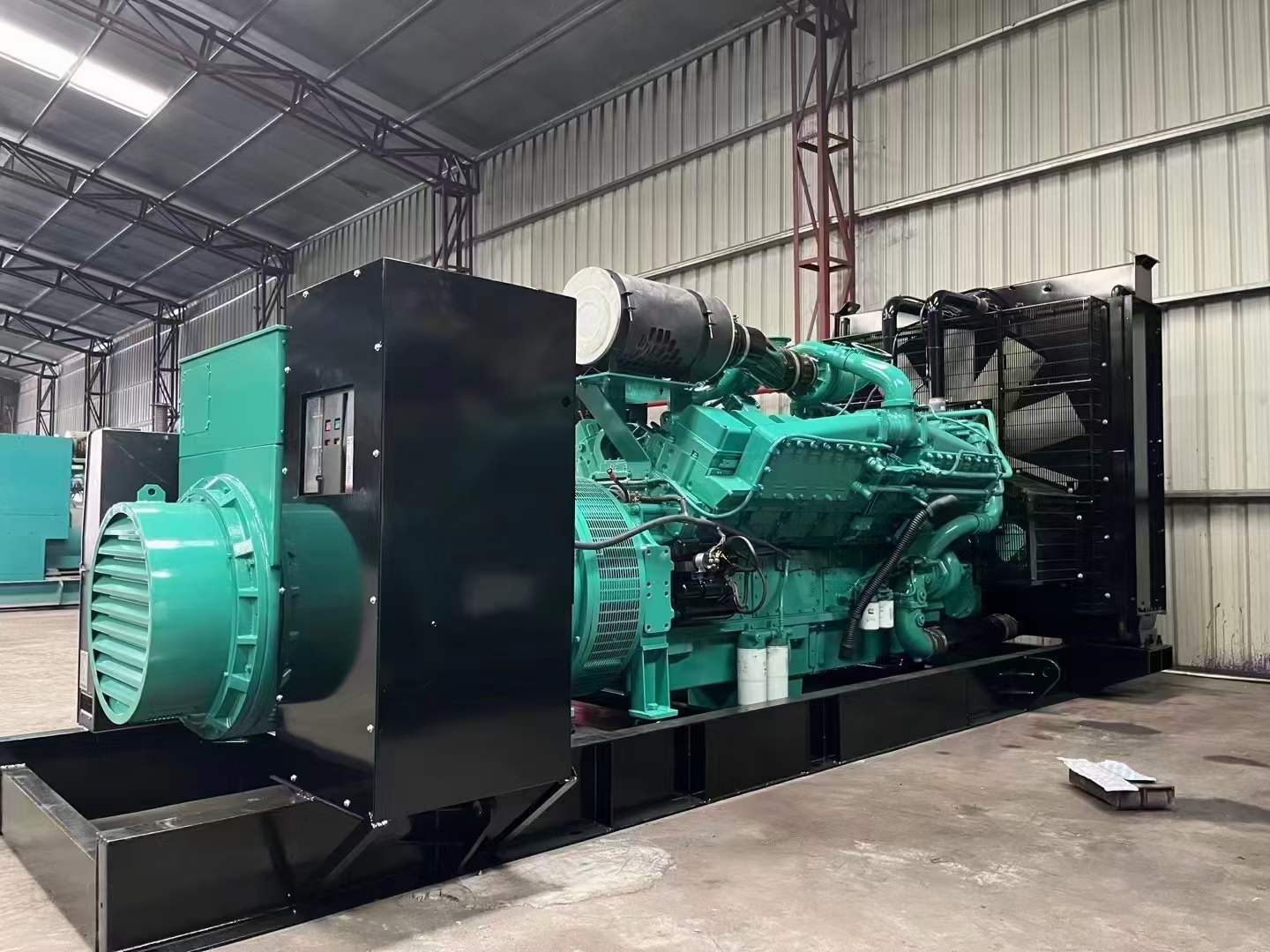古城如何降低 800kW 柴油发电机输出电流的波动？